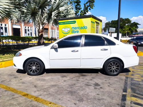 Imagen 3 de 13 de Chevrolet Optra Desing