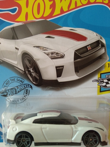 Carro Colección Hot Wheels 17 Nissan Gtr Versión Aniversario