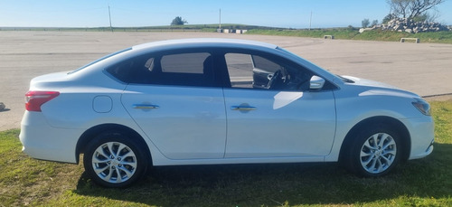 Nissan Sentra 1.8 Advance At