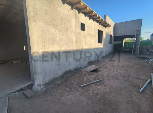 Casa En Venta Barrio Pinar Del Sol Vi