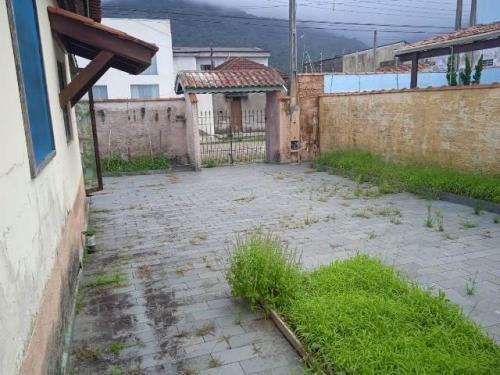 Imóvel Com Duas Casas E Quarto Em Peruíbe Litoral Sul De Sp