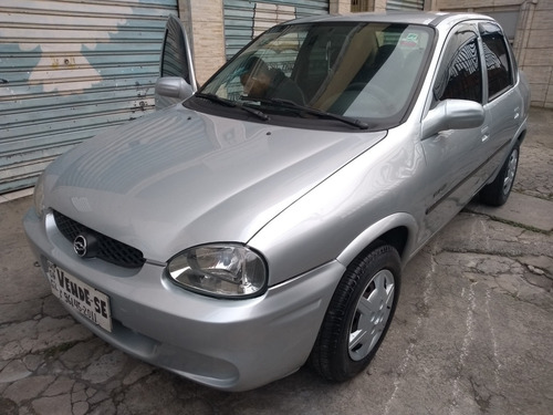 Imagem 1 de 11 de Chevrolet Corsa Classic 2008 1.0 Super Flex Power 4p