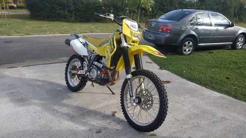 Imagen 3 de 10 de Suzuki Drz 400e