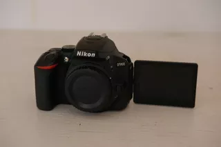 Nikon D5600 Con 35mm Y 11-16