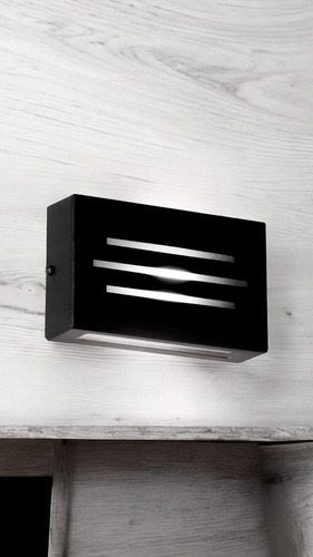 Luz Aplique Bidireccional Con Diseño Negro