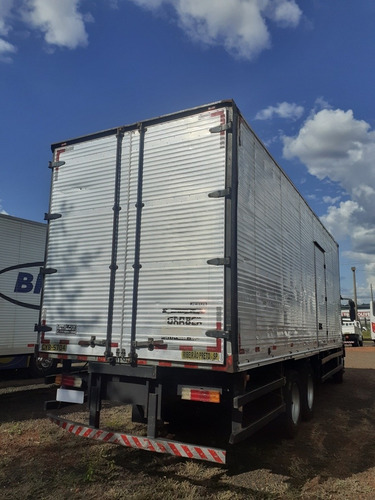Imagem 4 de 11 de Iveco 240e25 Bau Iveco 240e 25