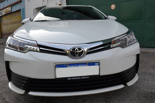 Toyota Corolla Xli 2017 ( Linea Nueva) Color Blanco Perlado