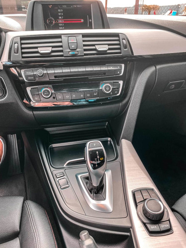 Imagem 7 de 8 de Bmw Serie 3 2017 2.0 Sport Active Flex Aut. 4p