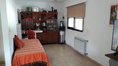 Local Sobre Avenida Con Vivienda Amplia