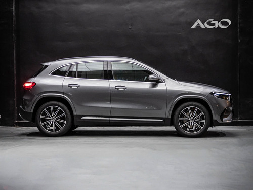 Mercedes-Benz Equus Mercedes-Benz EQA 250 AMG Line
