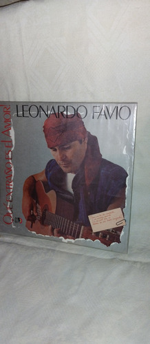 Lp. Leonardo Favio. - Qué Extraño Es El Amor.  1985