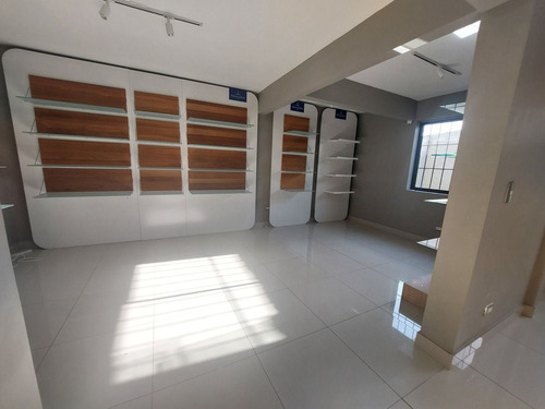 Casa Comercial En Lo Barnechea
