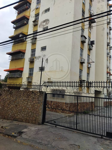 Apartamento En Venta En Maracay Urb El Hipodromo 021jsc