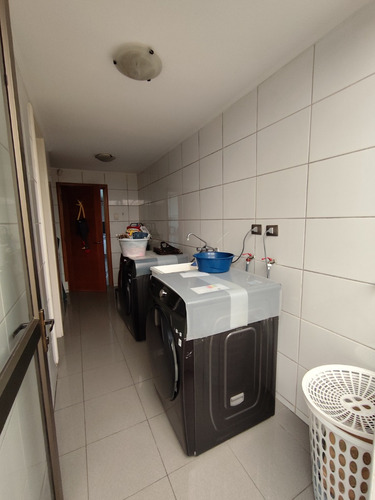 Casa Mediterranea En Condominio Con Áreas Verdes Y Seguridad