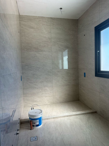 Venta Casa 3 Plantas Virazon Nordelta Al Agua