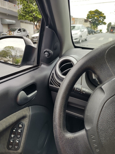 Ford Fiesta Sedan 1.6 Rocam Se Flex 4p 2014