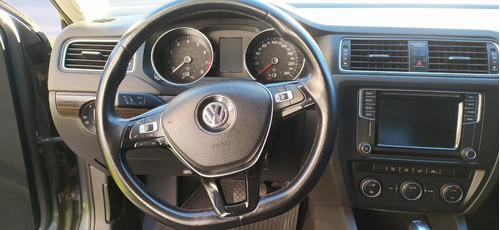 Imagen 11 de 20 de Volkwagen Vento Advance Plus At