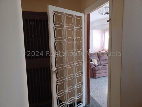 Apartamento En Venta En La Campiña 25-18032 Yf