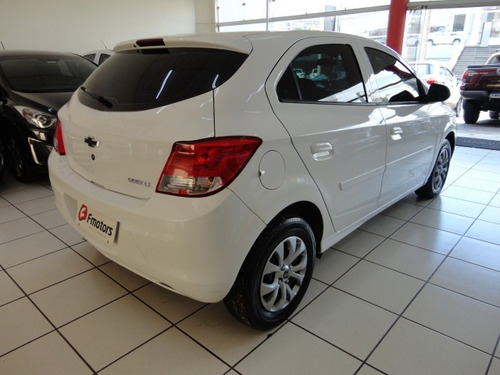 Chevrolet Onix 1.0 MPFI LT 8V FLEX 4P MANUAL