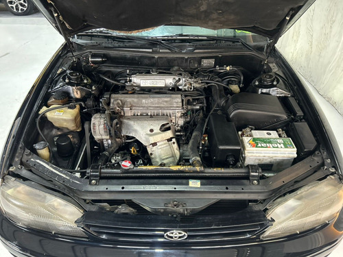 Toyota Camry 2.2 Le 16v Gasolina 4p Automático
