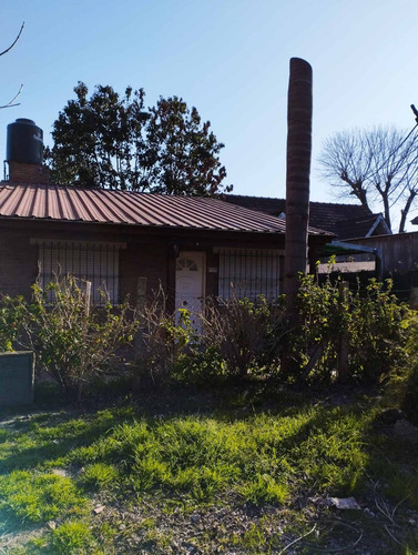 Venta Casa En De Vicenzo Grande Pilar