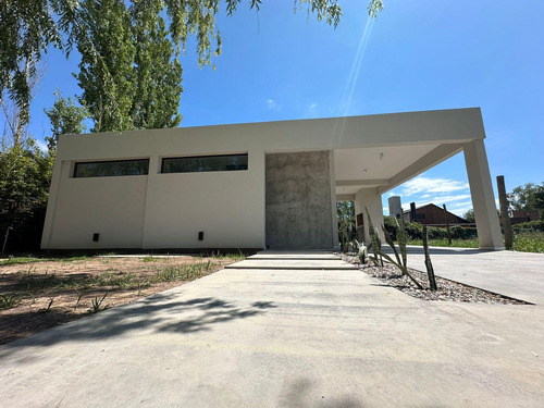 Casa En Venta De Dos Dormitorios A Estrenar El Tierra De Sueños 2. Roldán