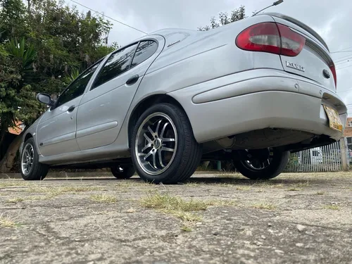 Renault Megane 1.6 Unique