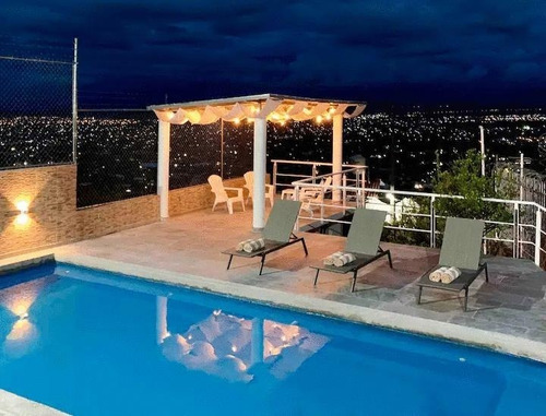 Imagen 15 de 20 de Venta De Casa En Cuernavaca Con Alberca Privada.