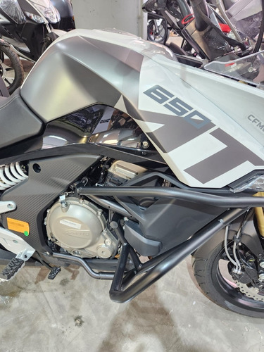 Imagen 21 de 24 de Cfmoto Mt650 / 2023 0km. Concesionario Oficial Bbva