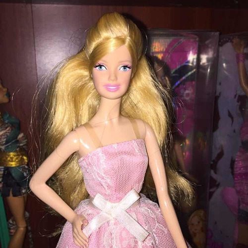 Muñeca Barbie Princesa Model Muse Hb 2015 Única En Ml