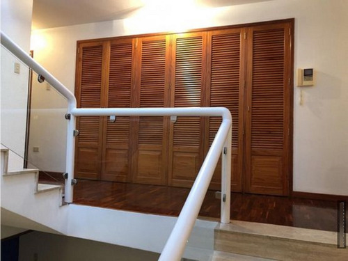 Imagen 13 de 29 de Prados Del Este En Venta Townhouse En Calle Cerrada .