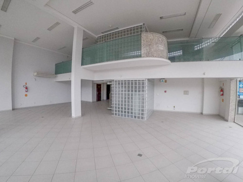 Loja Térrea, Com Aproximadamente 300 M², No Bairro Itoupava Norte. - 3571709l