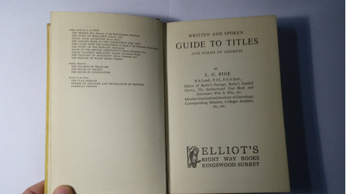 Libro Guide To Titles And Forms Of Address