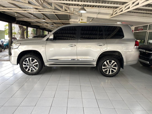 Imagen 4 de 14 de Toyota Land Cruiser Blindada