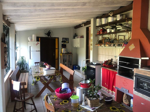 Casa Com 6 Cômodos