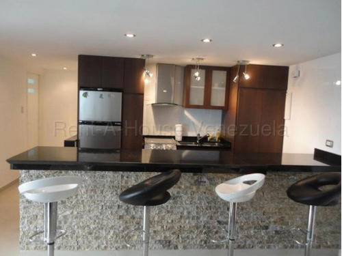 26508 Los Chaguaramos. Cómodo Apartamento, Remodelado. Venta. Me