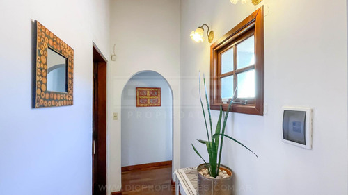Casa 4 Dormitorios Alquiler - Olivos-golf