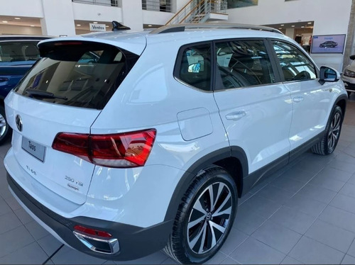 Imagen 18 de 25 de Volkswagen Taos Highline My23 250tsi Entrega Inm. Gp