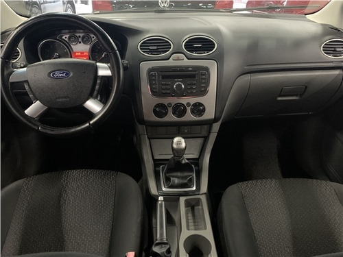 Imagem 8 de 14 de Ford Focus 1.6 Gl Sedan 16v Flex 4p Manual