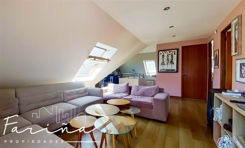 Casa En Venta De 4 Dorm. En Peñalolén