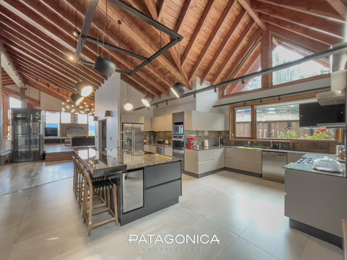 Venta- Unica E Impactante, Casa 5 Amb, Costa De Lago C/amenities, Villa La Angostura