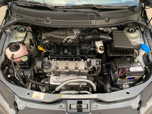 Imagen 13 de 16 de Volkswagen Gol Trend 1.6 Trendline Automania