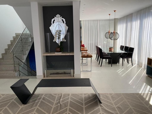 Imagem 6 de 25 de Casa À Venda, 448m² De Área Construída, 400m² De Terreno, No Residencial Alphasitio, Em Alphaville - Santana De Parnaíba-sp. - Ca0368