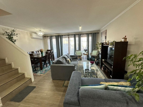 Amplio Townhouse Lomas San Andres