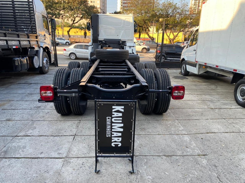 Imagem 5 de 10 de Vw 24-280 Consteletion Prime Ano 2022 Chassis 0km