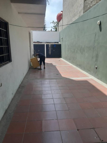 Imagen 14 de 14 de Vendo Casa La Atlantida. 450mts.2niveles, 5hab, 4baños, Tanq