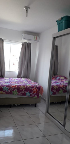 Casa À Venda Na Rua Das Hortencias, Nossa Senhora Da Paz, Balneário Piçarras - Sc - Liv-11716