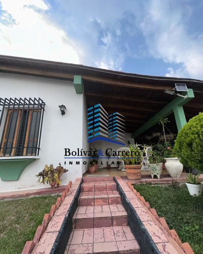 Casa Quinta En Venta Ubicada En Av. Los Próceres, Mérida - B&c0-680