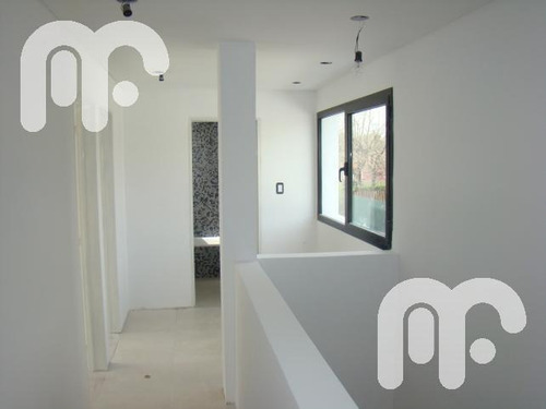 Imagen 6 de 30 de Venta Casa Complejo De Viviendas En City Bell