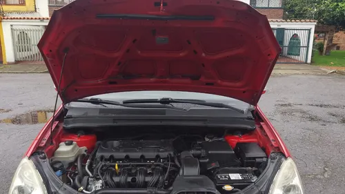 Kia Carens 2.0 Mec. 7 Ptos .Full Equipo